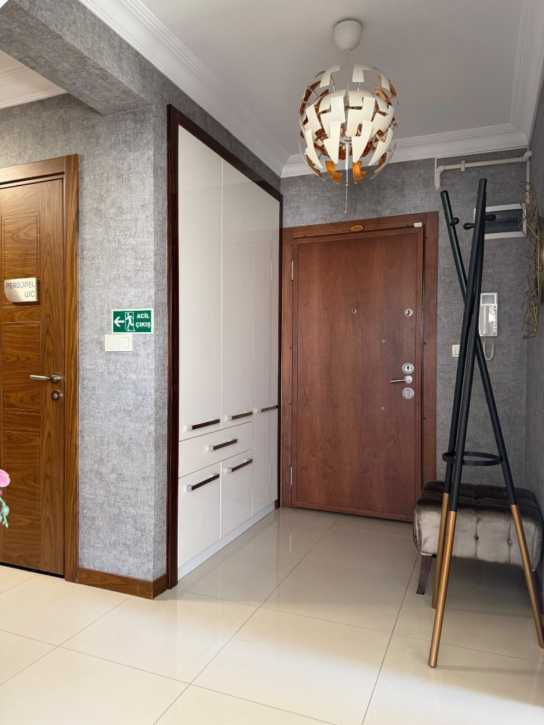 Dr. Murat Kalaycı kliniği giriş bölümü, Ataşehir